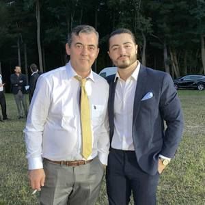 Meet your Posher, Joshua